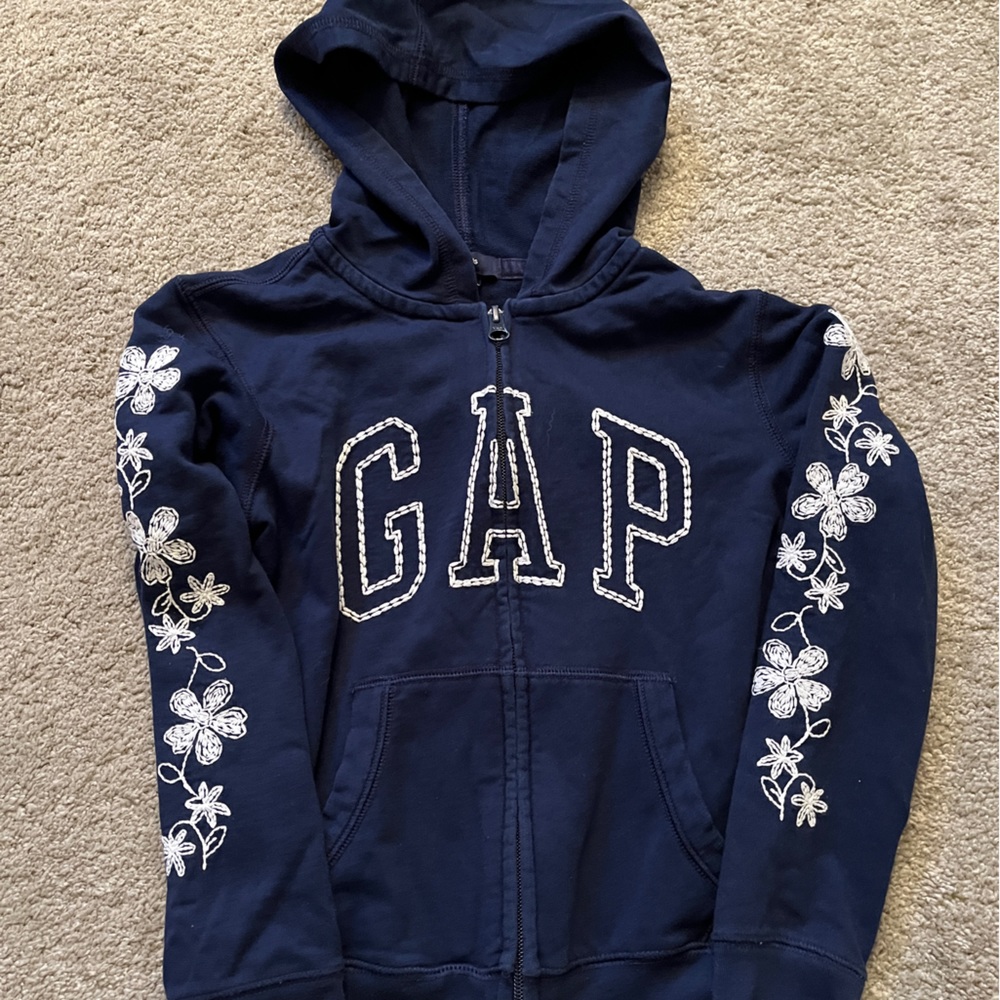 Girls medium size 8/9 navy blue w sweet embroidery hoodie